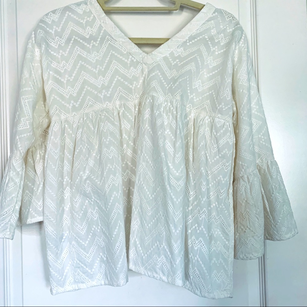 Vici wide bell sleeve blouse - Picture 2 of 4